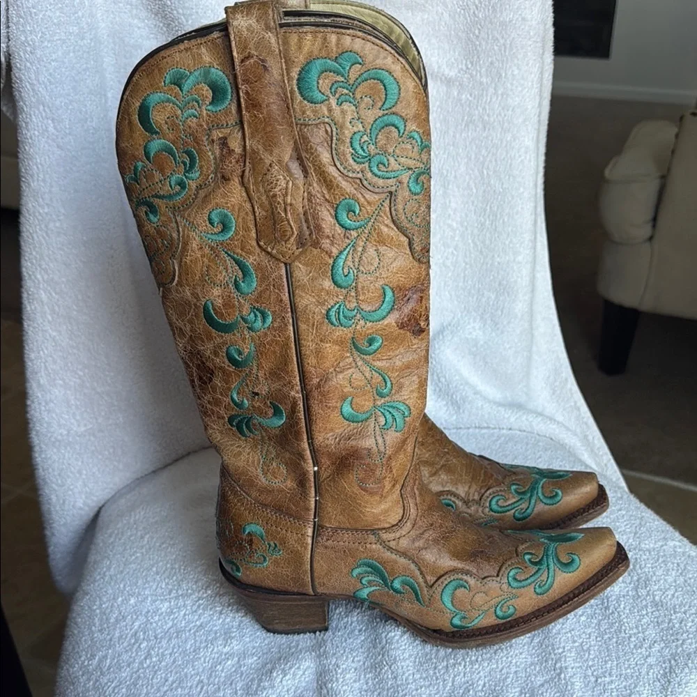 Corral Brown and Green Western Boots